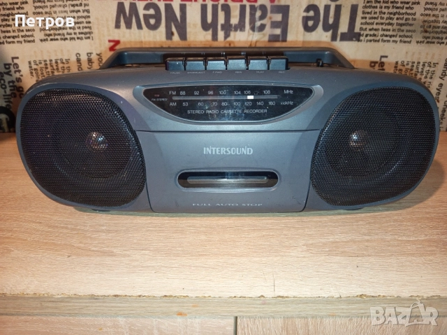 Касетофон "Intersound', снимка 3 - Радиокасетофони, транзистори - 51986010