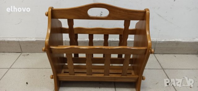 Дървена поставка за вестници и списания