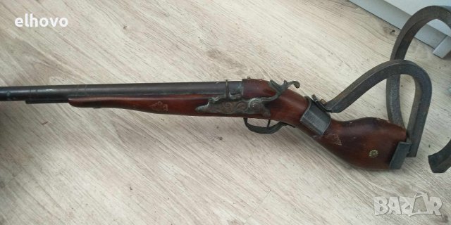 Декоративен пистолет пепелник, снимка 6 - Антикварни и старинни предмети - 43829331