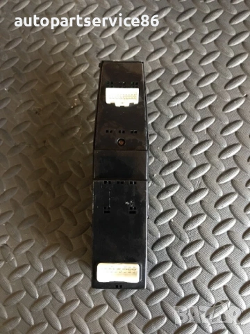 Превключвател за стъкло на дясна врата за KIA Opirus 3.5 (2006) 621W04710, снимка 2 - Части - 53282180