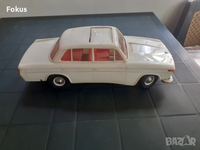 Стара голяма германска количка BMW с механизъм - рядка, снимка 3 - Антикварни и старинни предмети - 50954310