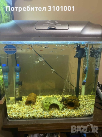Продавам фабричен аквариум RS420B