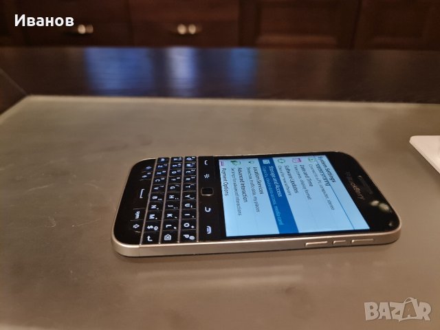 Blackberry Classic Q20 - като нов, снимка 2 - Blackberry - 43608639