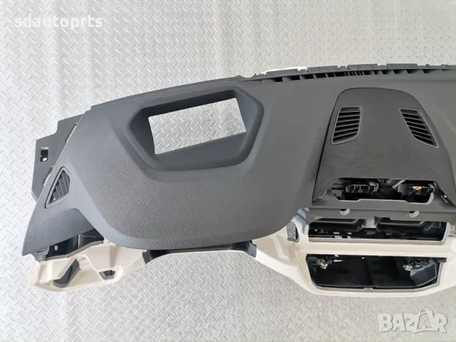 Ново Табло BMW 5 G30 G31 Lci HUD Слонова кост гума, снимка 5 - Части - 50307717