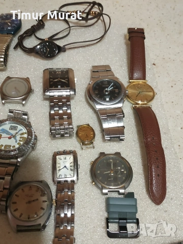 лот от дамски и мъжки часовници работещи и не работещи