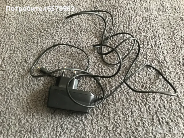 Зарядно за телефон Нокиа , снимка 1