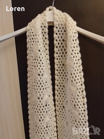 Ново!Бял руски шал материя изкуствена машинна плетка, снимка 4 - Шалове - 52580312