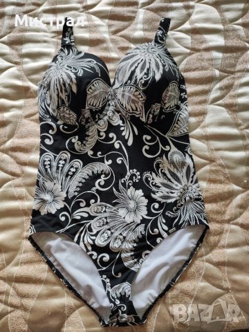 Перфектен голям бански Triumph 