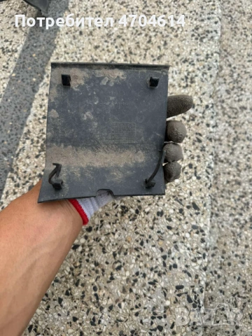 Декоративна капачка на Фолксваген VW Golf 3 само за 10Eur. 1h9807441, снимка 2 - Части - 53193625