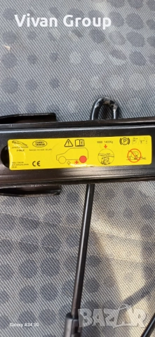 Оригинален авариен крик Land Rover & Jaguar F-Pace, снимка 6 - Аксесоари и консумативи - 51572858