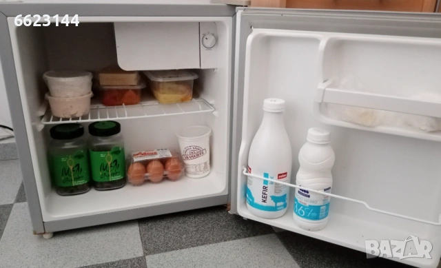 Минибар SKYWORTH без фризер, 41 л, използвано, снимка 2 - Хладилници - 53558099