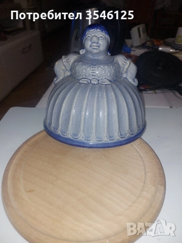 Стар немски съд за сервиране на хапки и сирене