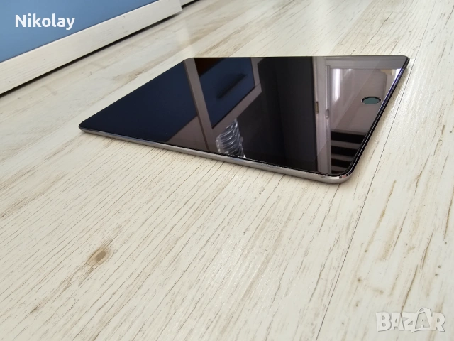 Apple iPad Air 2 - заключен за части, снимка 2 - Таблети - 53274886