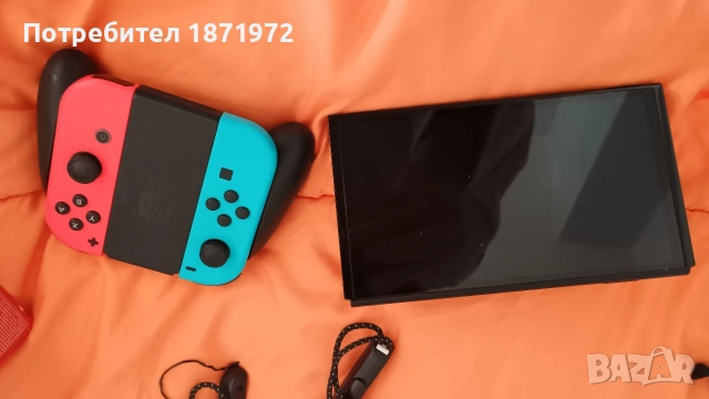 Продавам Nintendo Switch OLED ,пълен комплект + 2 оригинални игри, снимка 8 - Nintendo конзоли - 52863054