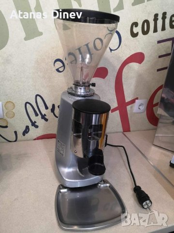 Кафемелачка Mazzer LUIGI SUPER JOLLY, снимка 3 - Кафе машини - 43058905