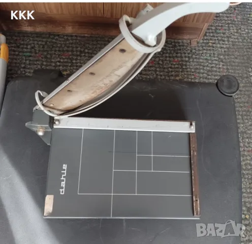 Гилотина за хартия Dahle, снимка 3 - Други инструменти - 47396531