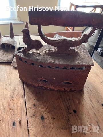 Продавам ютия на въглища реликва. , снимка 2 - Антикварни и старинни предмети - 53249979