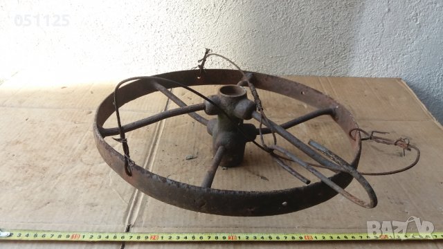 ковано колело от файтон, каруца - направено на полюлей, снимка 3 - Антикварни и старинни предмети - 39259809
