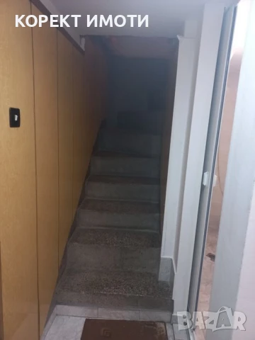 Продава КЪЩА НА ДВА ЕТАЖА  в гр. Попово Център, снимка 10 - Къщи - 50991311