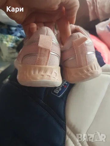 Маратонки 23-24н подарък дреха, снимка 6 - Детски маратонки - 47325253