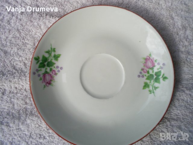 чаша за чай,кафе,мляко от преди 1990 г. и чинийка, снимка 6 - Чаши - 34477359