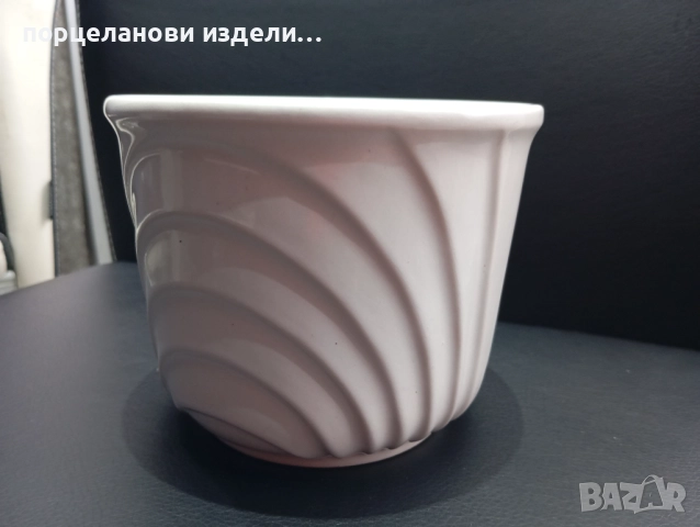 Порцеланова стара кашпа маркирана , снимка 16 - Декорация за дома - 52690478