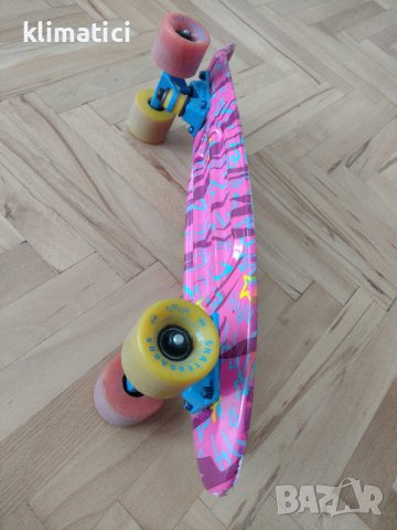 Пени-борд като нов, снимка 3 - Скейтборд, ховърборд, уейвборд - 37342185