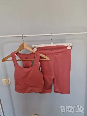 Страхотен дамски сет OYSHO размер XL /L , нов , снимка 8 - Спортни екипи - 49580229