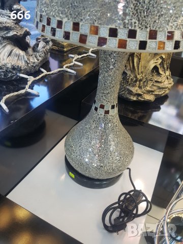 Лампа, снимка 6 - Настолни лампи - 43341930