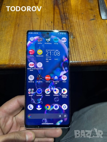 Продавам Sharp Aquos R6 128 gb
