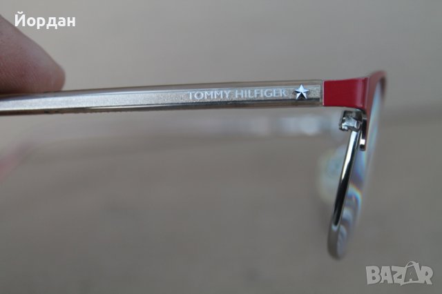 Очила ''Tommy Hilfiger'', снимка 12 - Слънчеви и диоптрични очила - 43559889