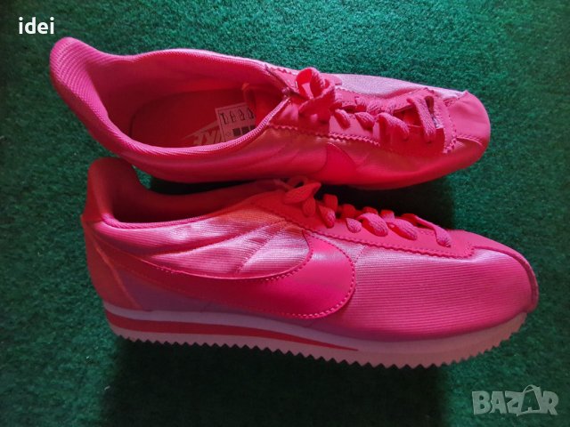 Розови маратонки Nike Найк, снимка 4 - Маратонки - 39161524