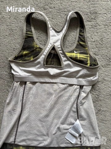 Nike потник с вградено бюстие S, снимка 5 - Спортни екипи - 52193090