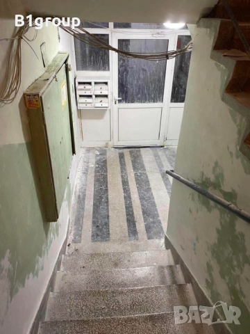 Почистване на входове, гаражи, тавани, междублокови пространства