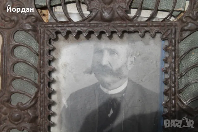 Стара рамка със снимка, снимка 4 - Антикварни и старинни предмети - 47451975