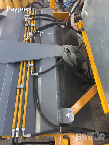 Машина за почистване на пътища, снимка 4 - Други машини и части - 43227345