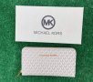 Бяло портмоне  Michael Kors код Br236, снимка 1