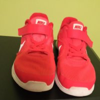 Nike Revolution 3 - оригинални момичешки маратонки, много запазени!, снимка 2 - Детски маратонки - 32305302