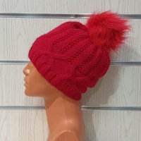 Нова зимна червена дамска шапка СилвърСтар с подплата плюш, снимка 3 - Шапки - 35510350