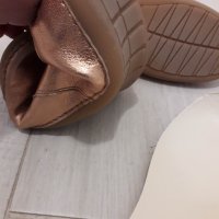 детски обувки Clarks боси и златисти, снимка 5 - Детски обувки - 40351159