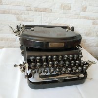 Стара пишеща машина Adler Mod.7 - Made in Germany - 1939 година - Антика, снимка 3 - Антикварни и старинни предмети - 30314367