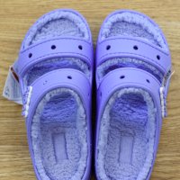 Оригинални Чехли с пух Crocs Classic Cozzzy Sandal, Виолетови, Размери 37-39, снимка 4 - Чехли - 43487481