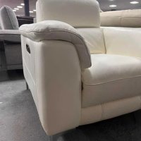 Бял кожен фотьойл с електрически релаксиращ механизъм, снимка 5 - Дивани и мека мебел - 40781322