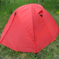 Продавам ново червено покривало за двуместна палатка с 4000 мм воден стълб и лепени шевове, снимка 2 - Палатки - 29015972