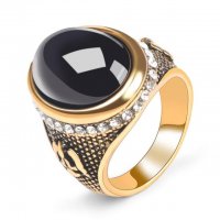 Мъжки пръстен с черен опал, позлата, снимка 1 - Пръстени - 39064077