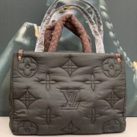 Дамска чанта Louis Vuitton Реплика ААА+, снимка 1 - Чанти - 35338669