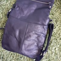 Оригинална,ест.кожа,нова чанта с дълга дръжка , снимка 5 - Чанти - 38423798