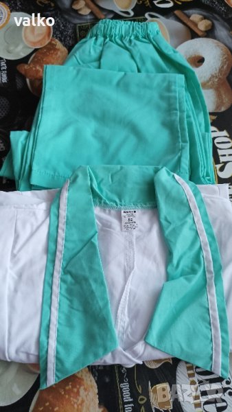 Продавам дамски дрехи 52 номер, снимка 1