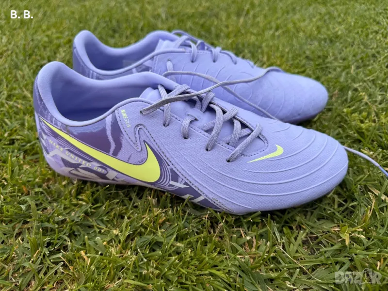 Футболни обувки Nike , снимка 1