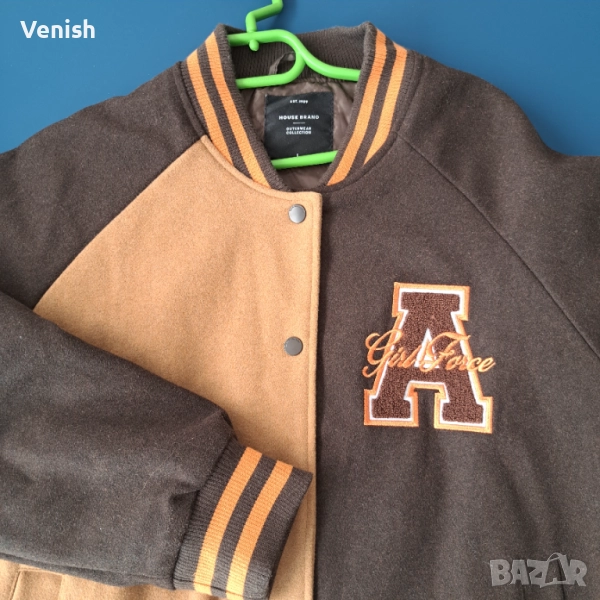 Яке Brooklyn  campus , снимка 1